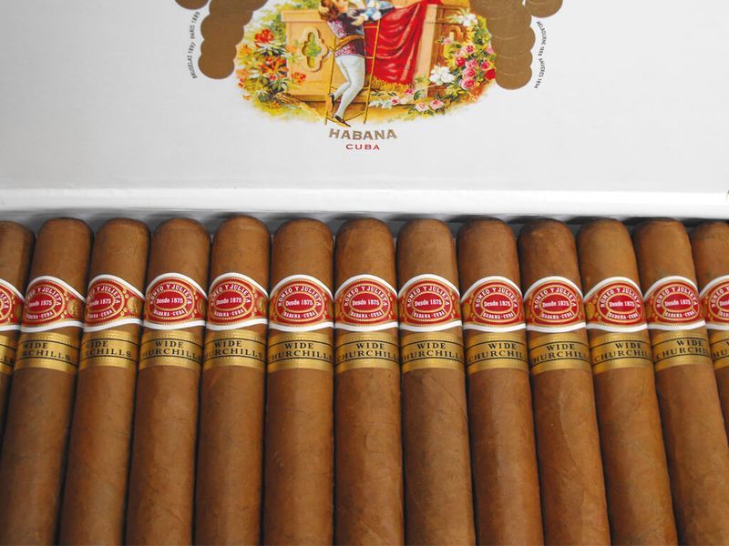 Cigars Romeo y Julieta Short Churchills box 10 10_401 photo