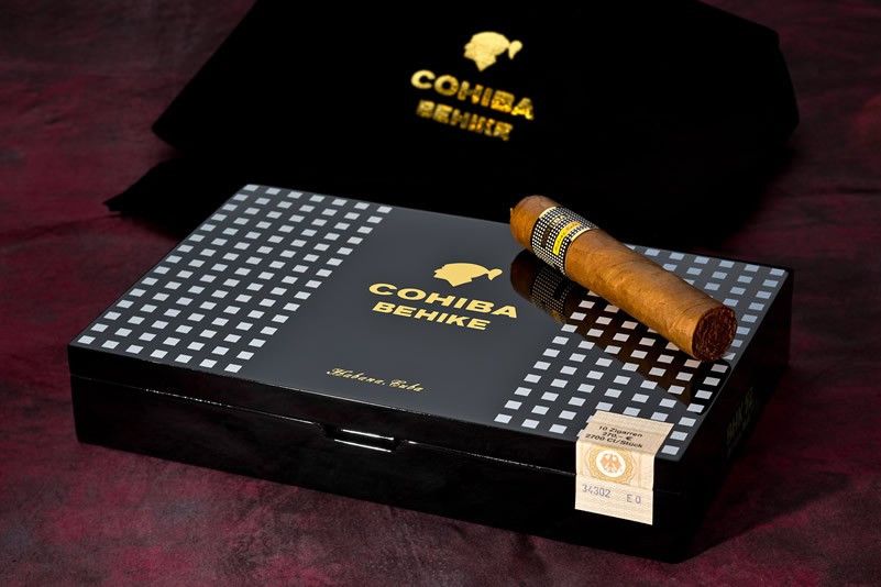 Сигары Cohiba Behike 52 Box of 10* BHK52 фото